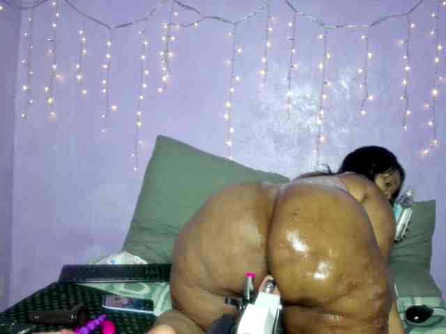 Big-Ass-Wilma webcam