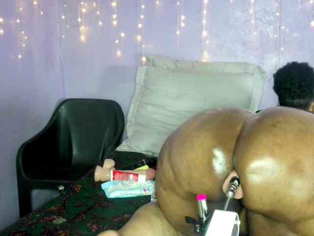 Big-Ass-Wilma webcam