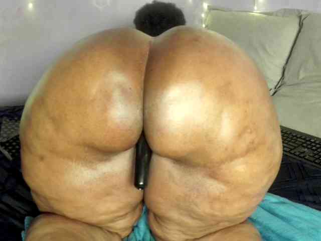 Big-Ass-Wilma webcam