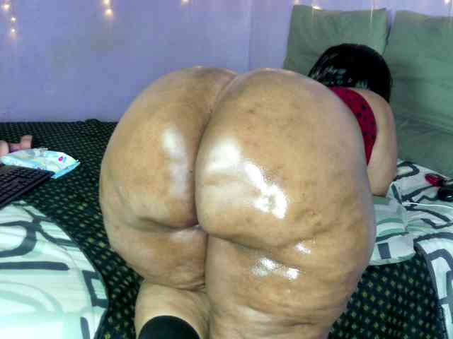 Big-Ass-Wilma webcam