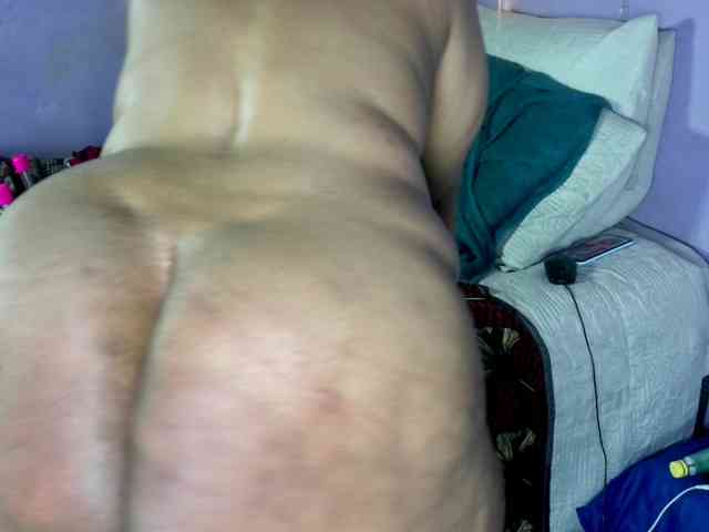 Big-Ass-Wilma webcam