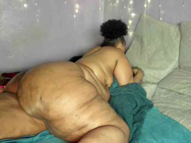 Big-Ass-Wilma webcam