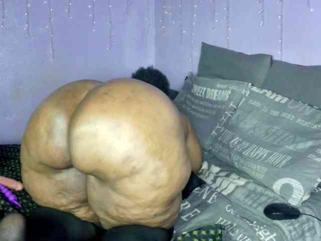 Big-Ass-Wilma webcam