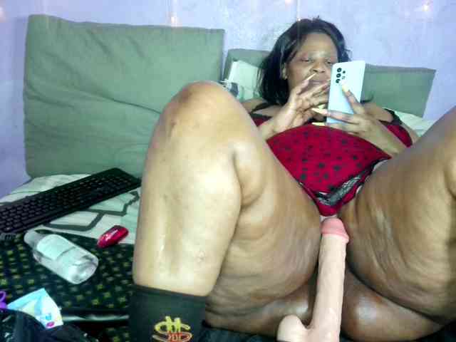 Big-Ass-Wilma webcam