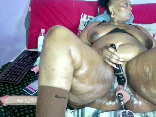 Big-Ass-Wilma webcam