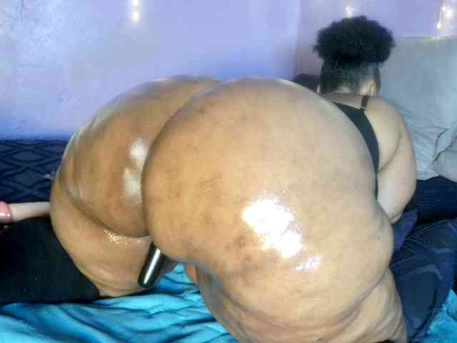 Big-Ass-Wilma webcam