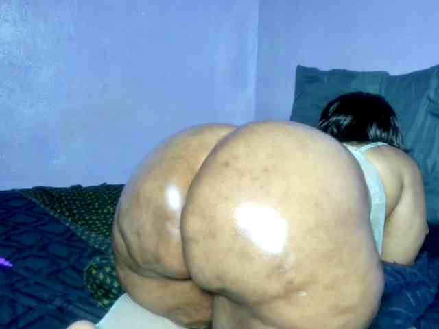 Big-Ass-Wilma webcam