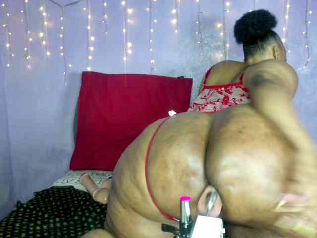 Big-Ass-Wilma webcam