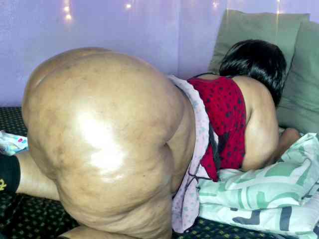 Big-Ass-Wilma webcam