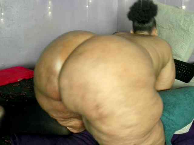 Big-Ass-Wilma webcam
