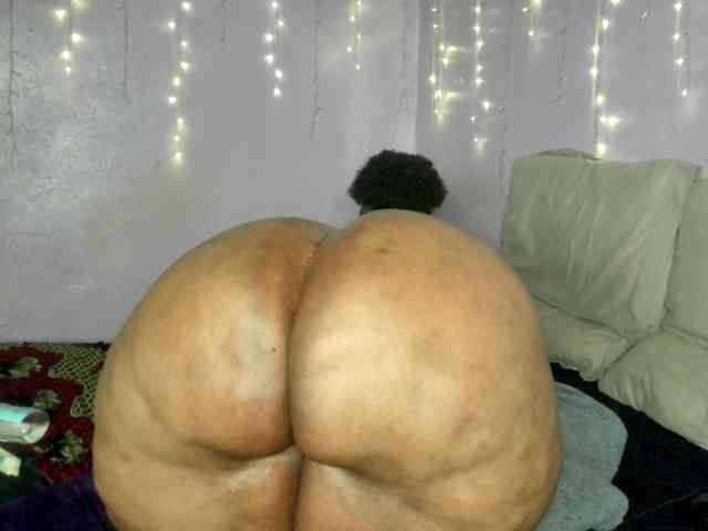 Big-Ass-Wilma webcam