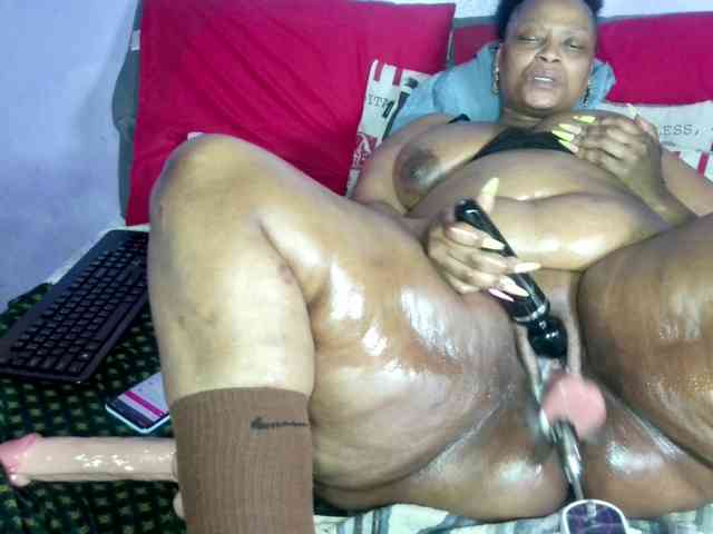 Big-Ass-Wilma webcam