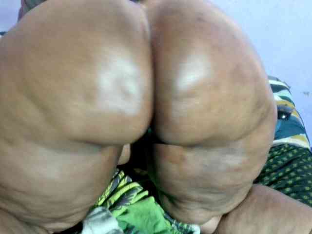 Big-Ass-Wilma webcam