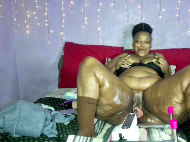 Big-Ass-Wilma webcam