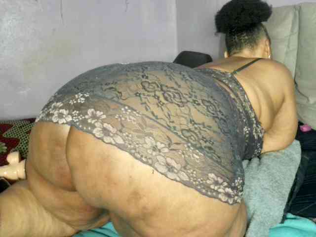 Big-Ass-Wilma webcam