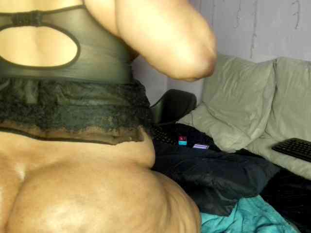 Big-Ass-Wilma webcam
