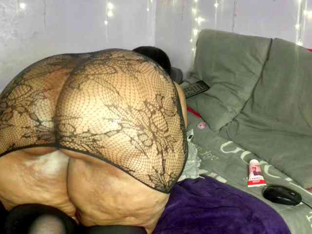 Big-Ass-Wilma webcam