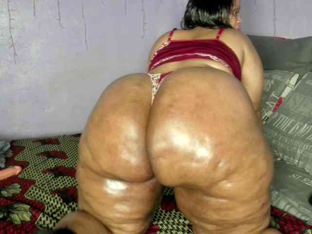 Big-Ass-Wilma webcam