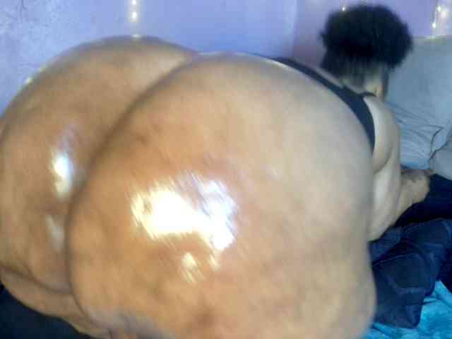 Big-Ass-Wilma webcam