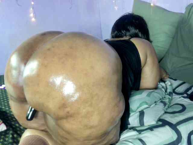 Big-Ass-Wilma webcam