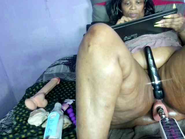 Big-Ass-Wilma webcam