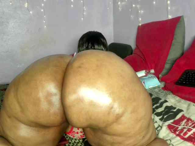Big-Ass-Wilma webcam