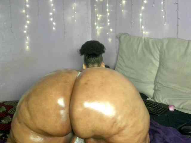 Big-Ass-Wilma webcam