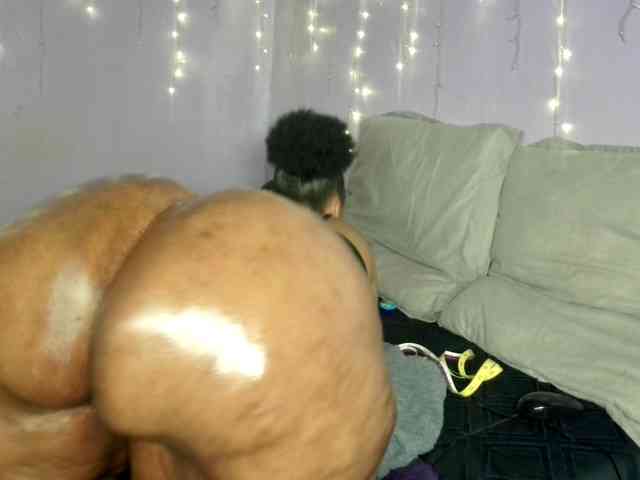 Big-Ass-Wilma webcam