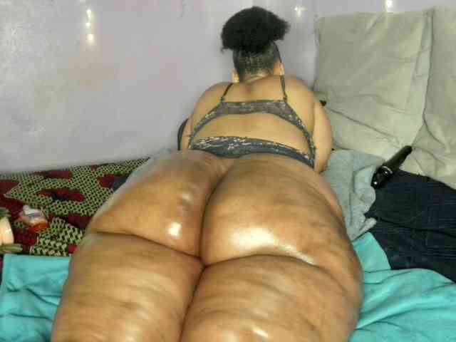 Big-Ass-Wilma webcam