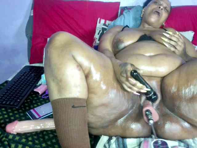 Big-Ass-Wilma webcam