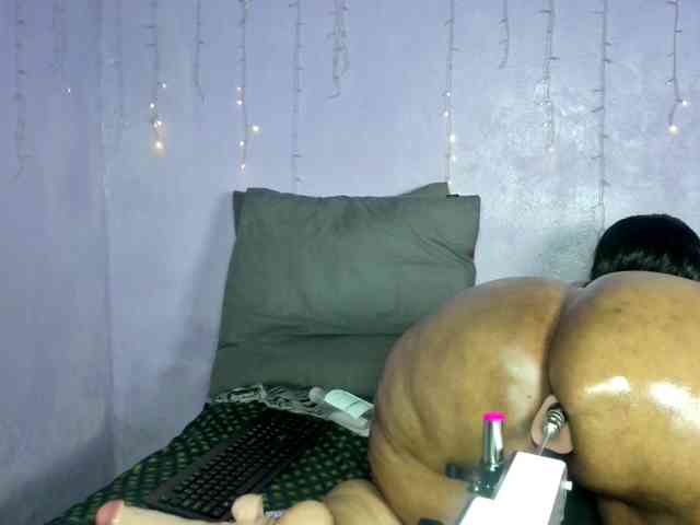 Big-Ass-Wilma webcam