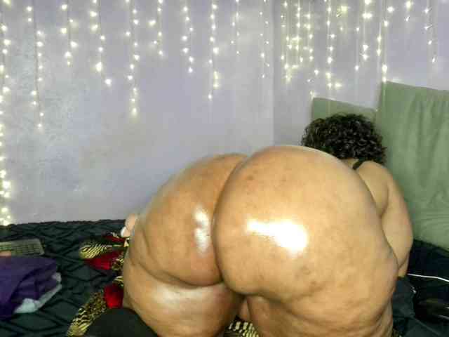 Big-Ass-Wilma webcam
