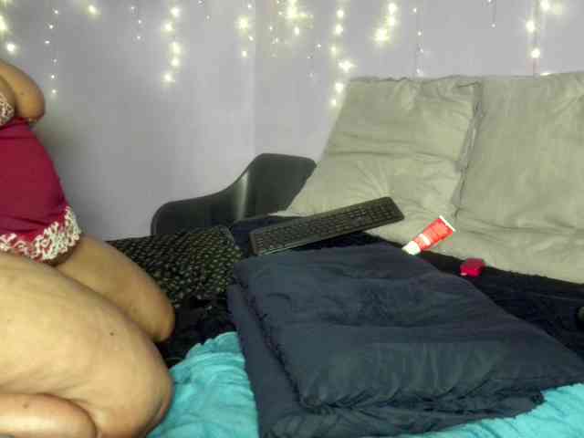 Big-Ass-Wilma webcam