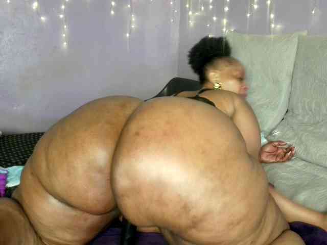 Big-Ass-Wilma webcam