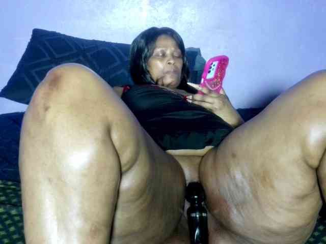 Big-Ass-Wilma webcam