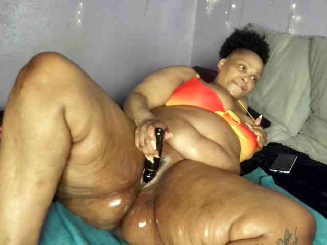 Big-Ass-Wilma webcam