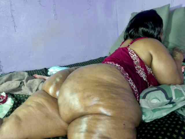 Big-Ass-Wilma webcam