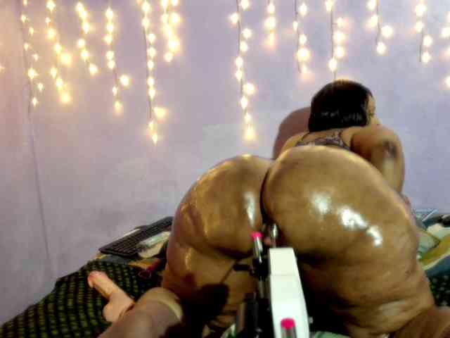 Big-Ass-Wilma webcam