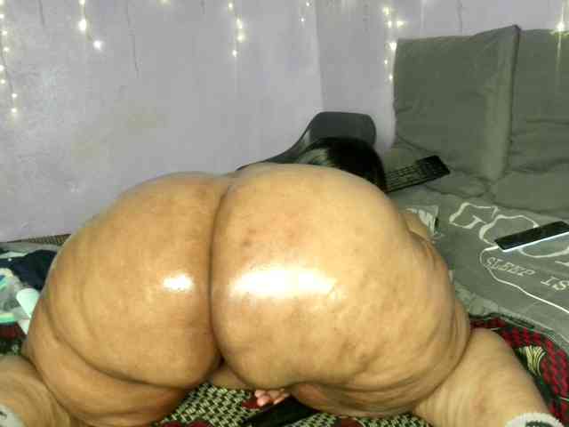 Big-Ass-Wilma webcam