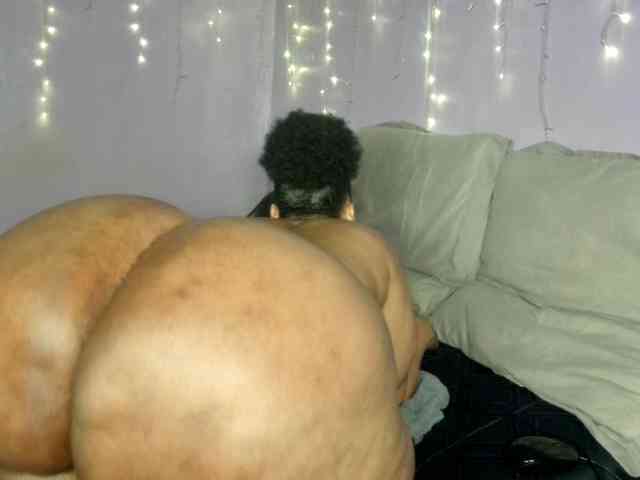 Big-Ass-Wilma webcam
