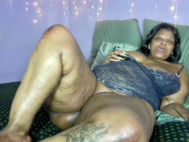 Big-Ass-Wilma webcam