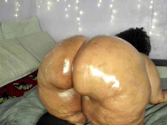 Big-Ass-Wilma webcam