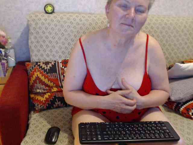 lisaemersson live female cam on bongacams