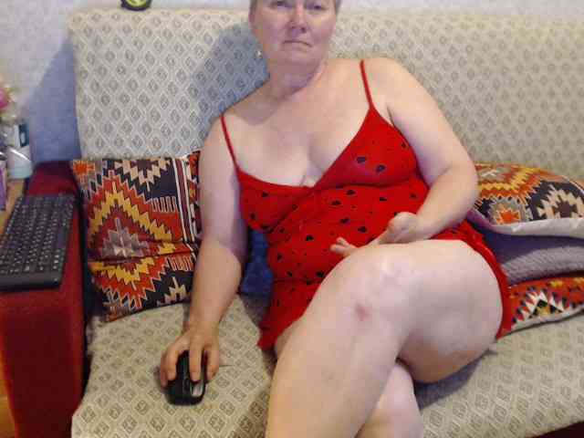 lisaemersson live female cam on bongacams