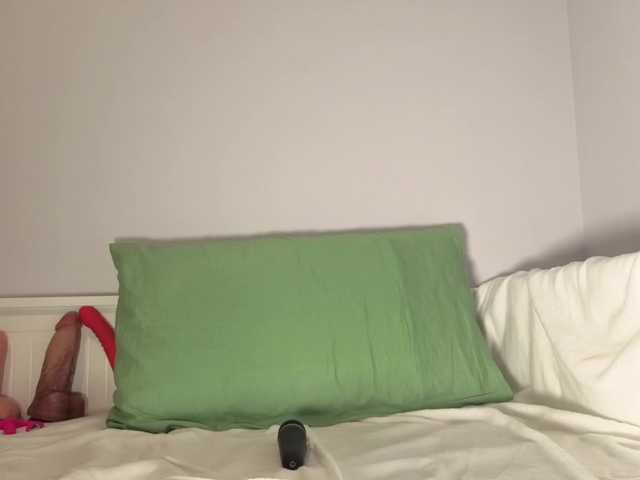 Miyah's BongaCams show and profile