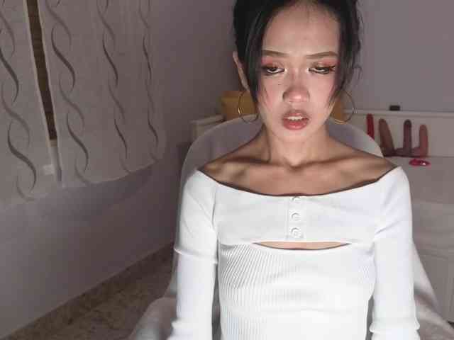 PixieMika webcam
