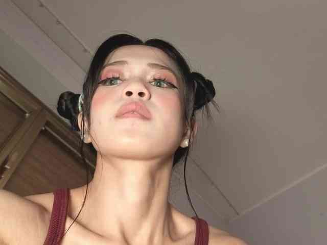 PixieMika webcam