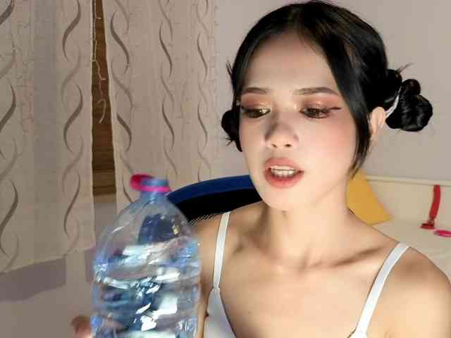 PixieMika webcam