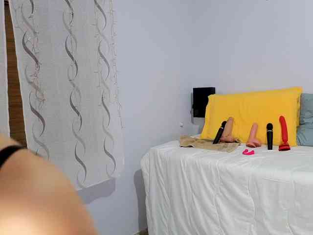 PixieMika webcam
