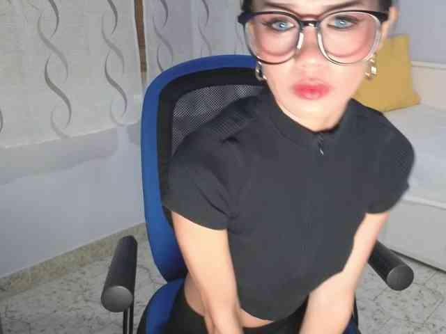 PixieMika webcam
